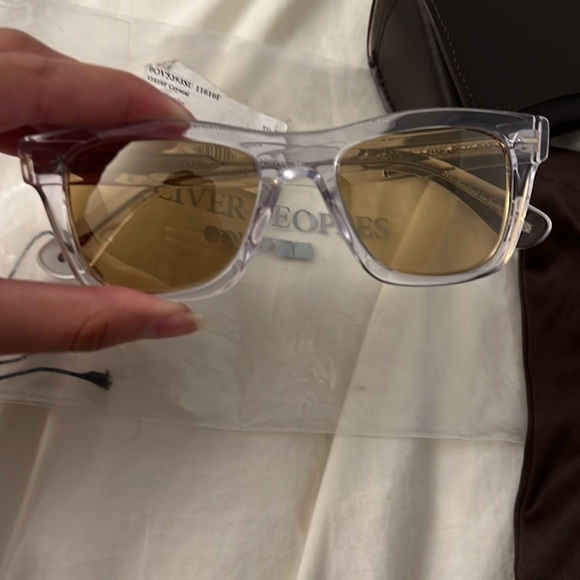 Oliver Peoples Sunglasses - Picture 6 of 11